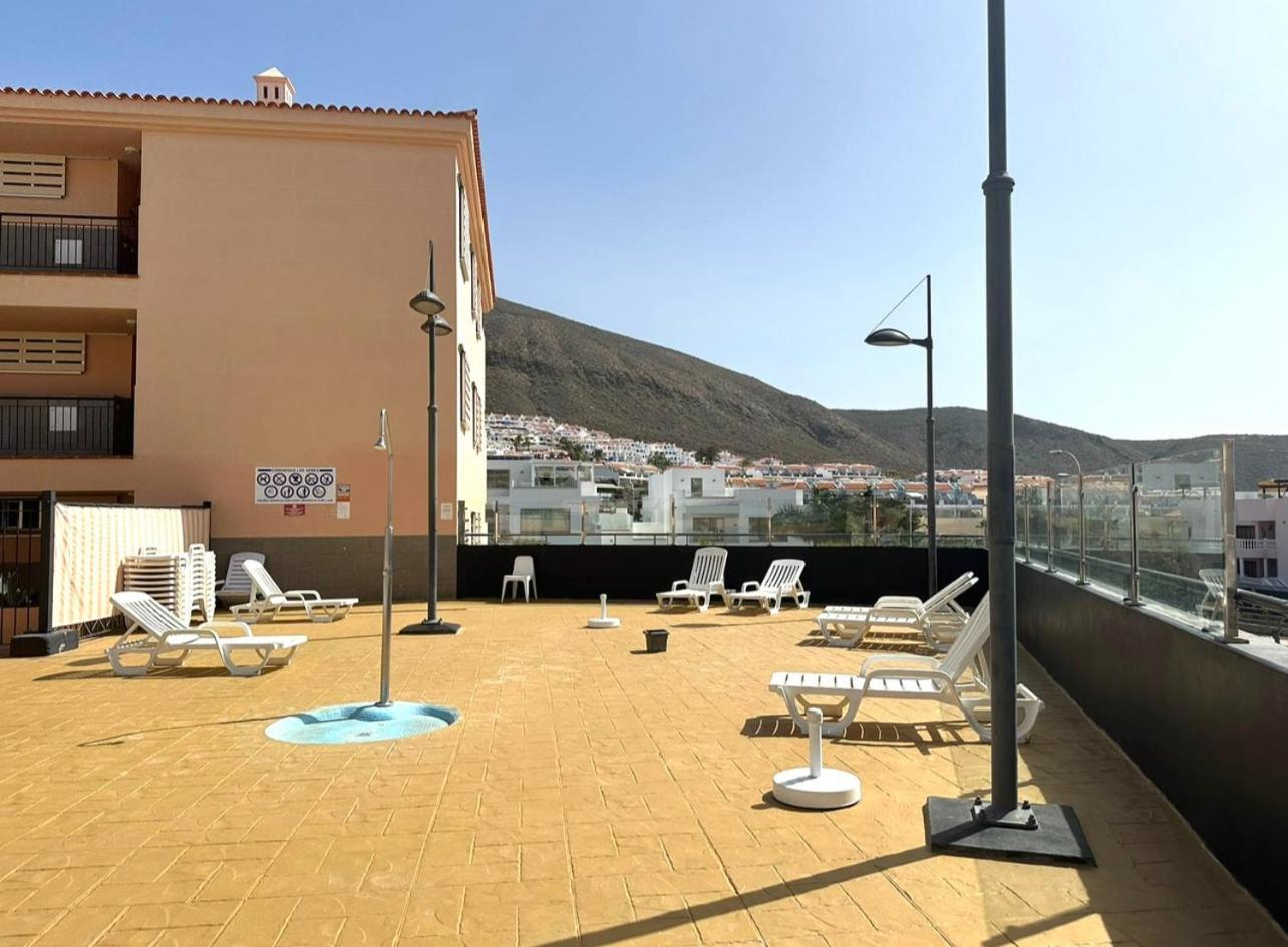 Los Cristianos Piscina Y Terraza ภายนอก รูปภาพ
